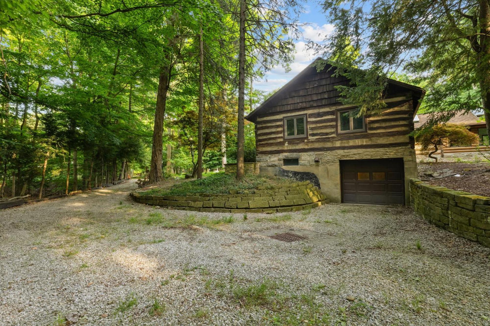 Log Cabin - Natures Oasis - Fire Pit & Gazebo Cleveland Exterior photo